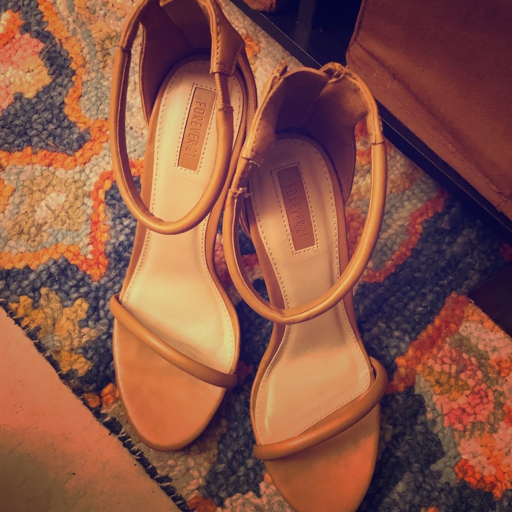 Forever 21 heels 👠
